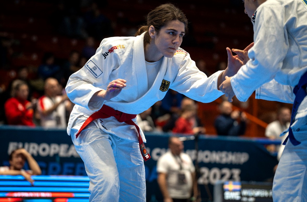 BJJ competition action
